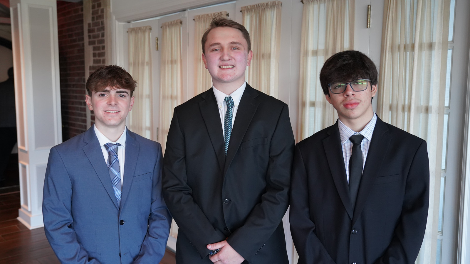 EIGHT STUDENT CADDIES FROM NEW JERSEY EARN FULL COLLEGE SCHOLARSHIPS